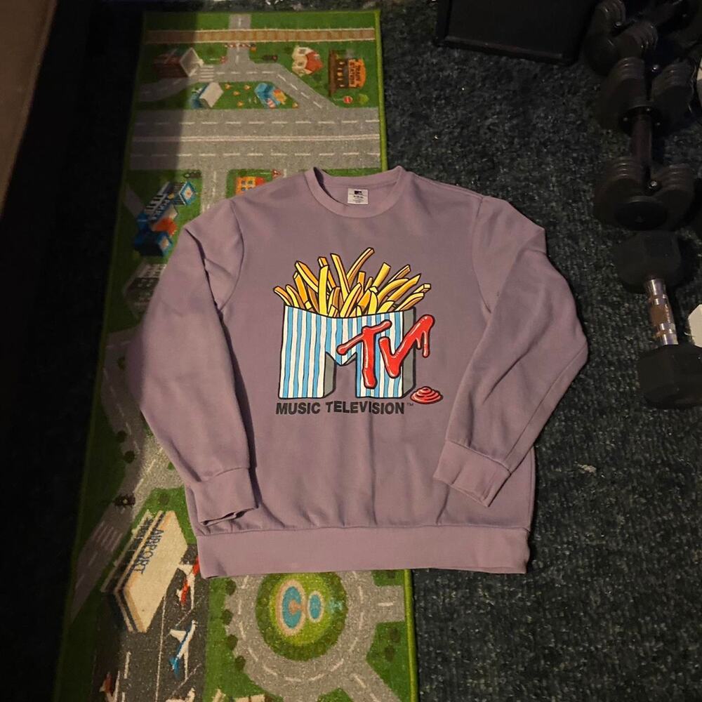 Purple mtv music television pullover